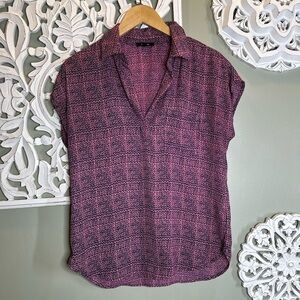 Pleione Sheer Cap Sleeve Top Pink Navy Small